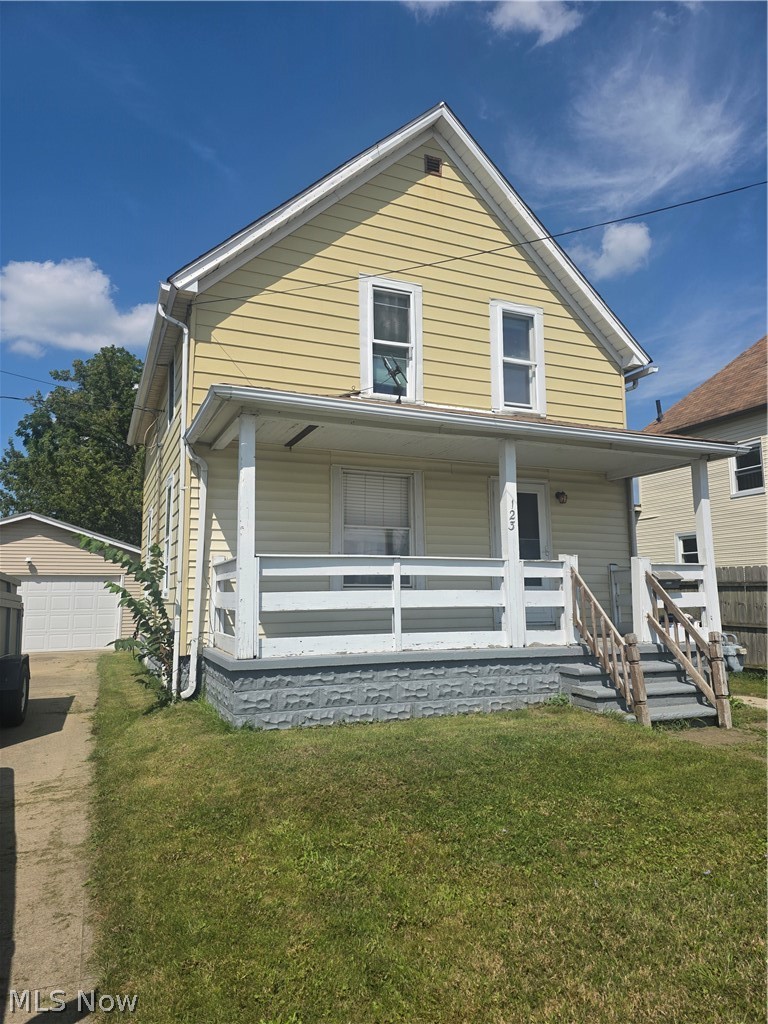 123 E 35th Street South Lorain OH 44055