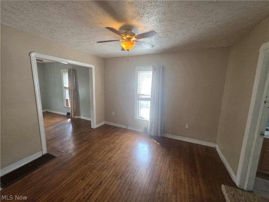 123 E 35th Street South Lorain OH 44055