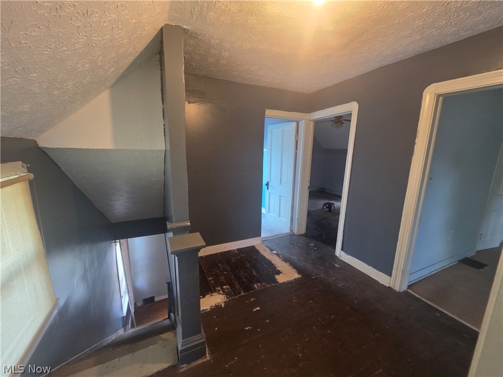 123 E 35th Street South Lorain OH 44055