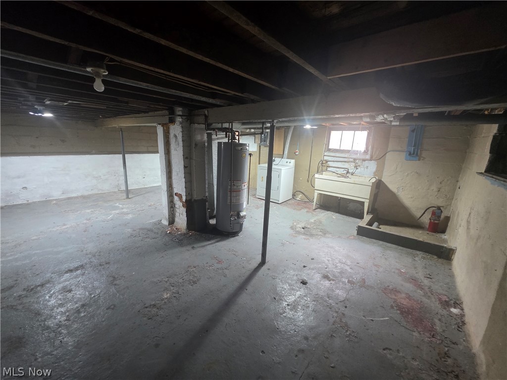 123 E 35th Street South Lorain OH 44055