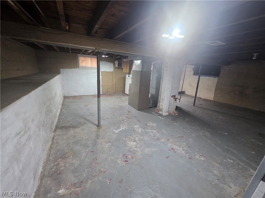 123 E 35th Street South Lorain OH 44055