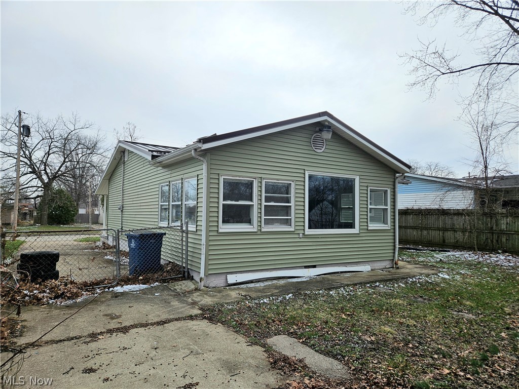 1506 Nevada Avenue Lorain OH 44052