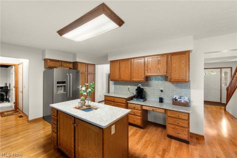 1016 Coopers Run Amherst OH 44001