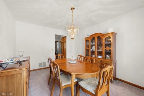 1016 Coopers Run Amherst OH 44001