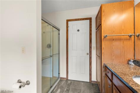 1016 Coopers Run Amherst OH 44001