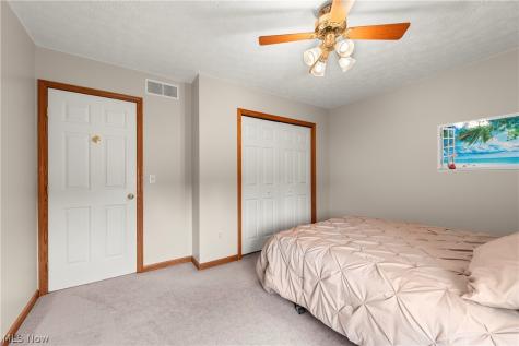 1016 Coopers Run Amherst OH 44001