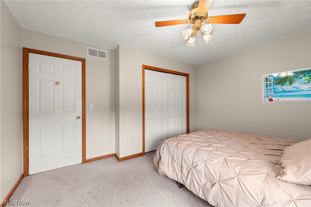 1016 Coopers Run Amherst OH 44001