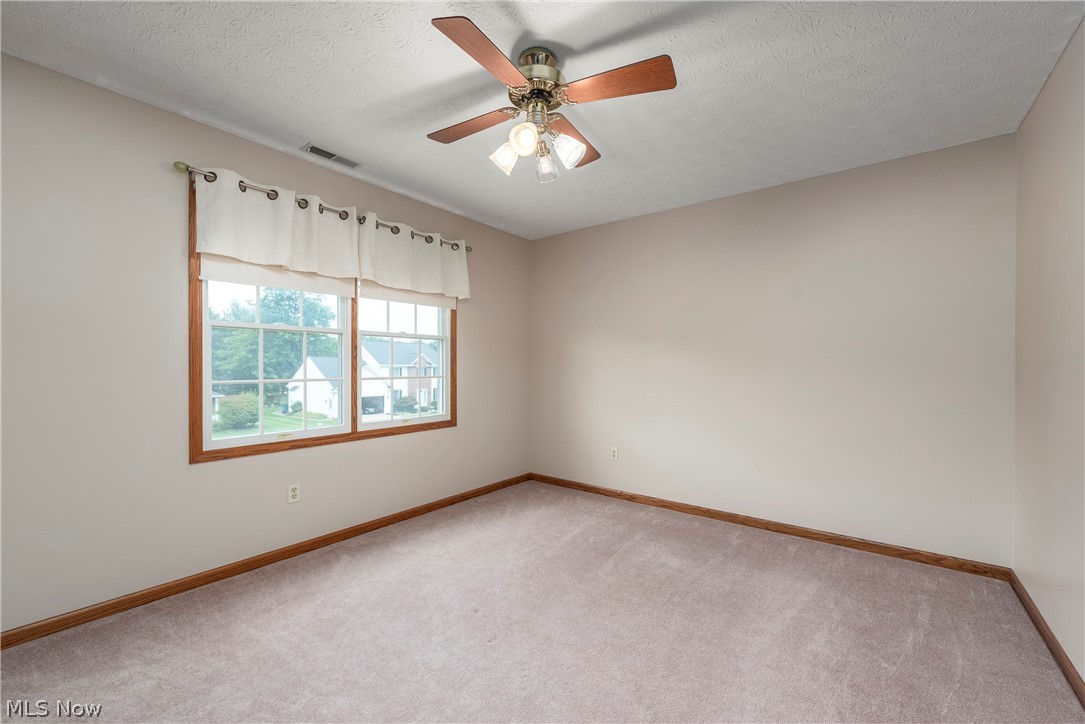 1016 Coopers Run Amherst OH 44001