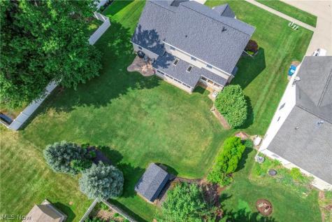 1016 Coopers Run Amherst OH 44001