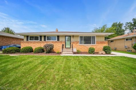 1520 David Avenue Parma OH 44134