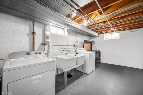 1520 David Avenue Parma OH 44134