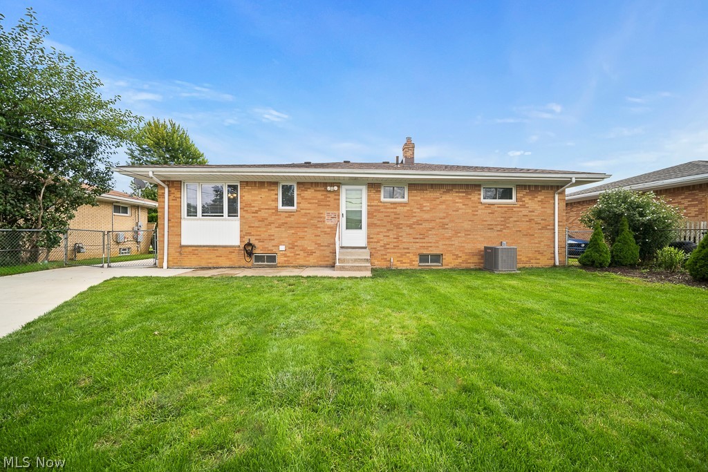1520 David Avenue Parma OH 44134