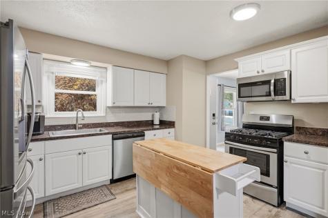 5487 Main Avenue North Ridgeville OH 44039