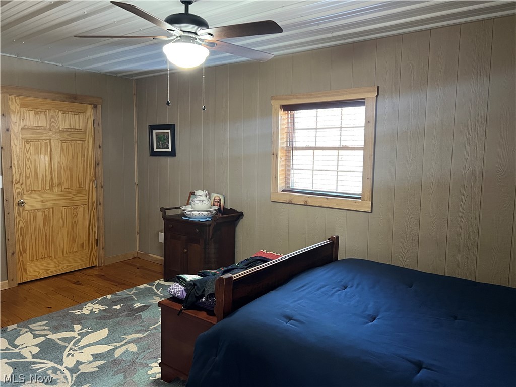 5180 Fresno Road Dellroy OH 44620