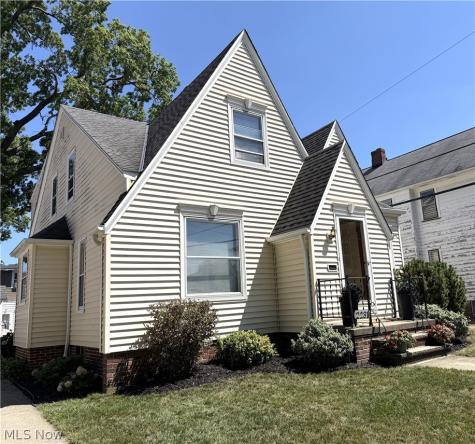 2231 Alger Road Lakewood OH 44107