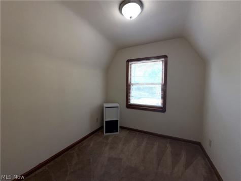 2231 Alger Road Lakewood OH 44107