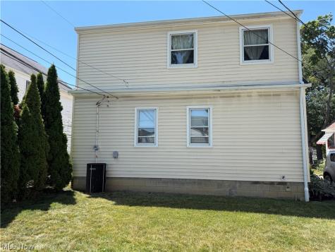 2231 Alger Road Lakewood OH 44107