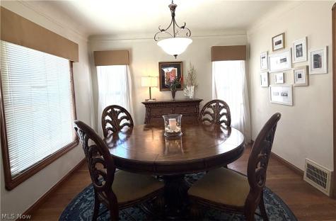 2231 Alger Road Lakewood OH 44107