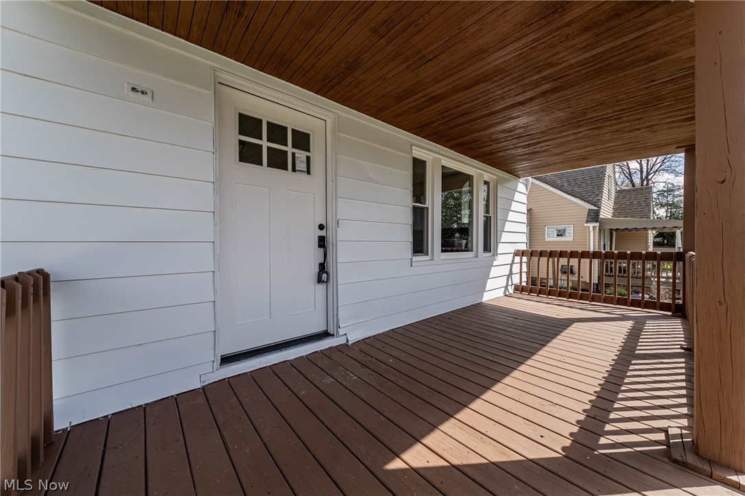 17408 Elsienna Avenue Cleveland OH 44135