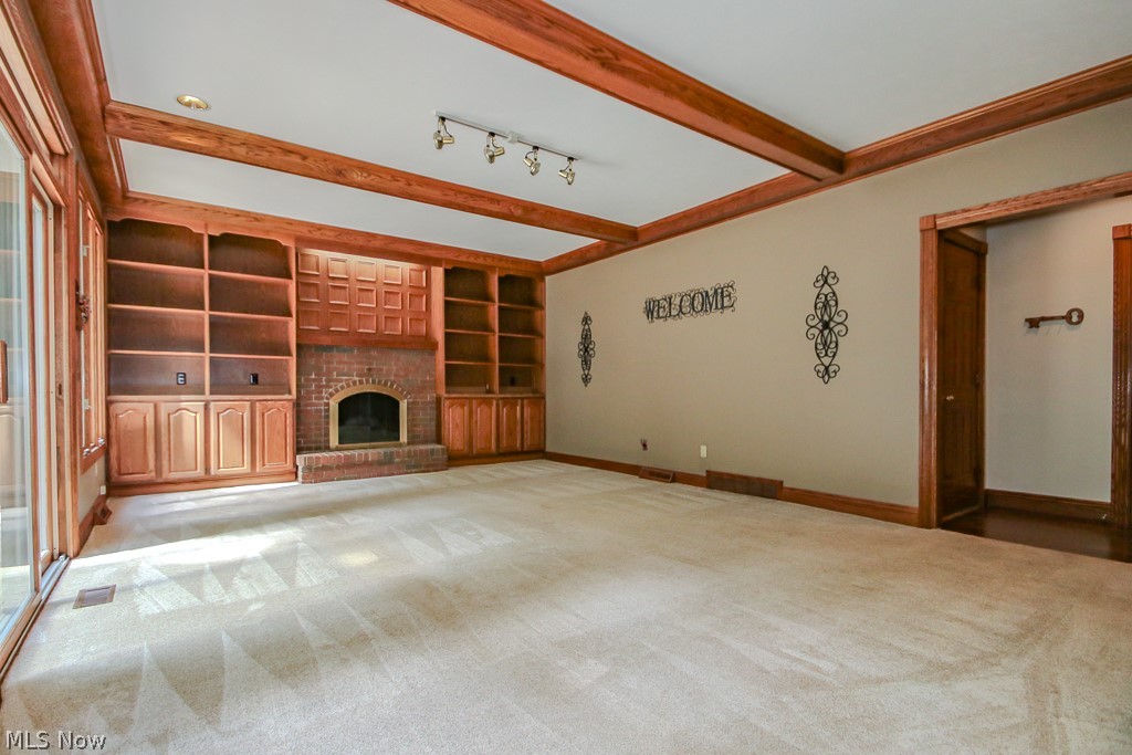 9323 Regency Woods Drive Kirtland OH 44094
