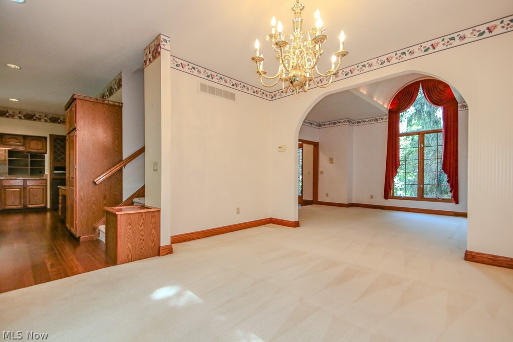 9323 Regency Woods Drive Kirtland OH 44094