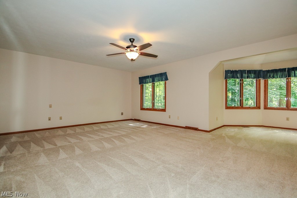 9323 Regency Woods Drive Kirtland OH 44094