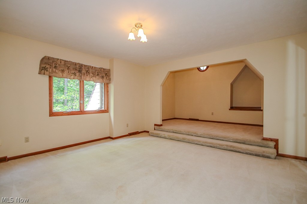9323 Regency Woods Drive Kirtland OH 44094