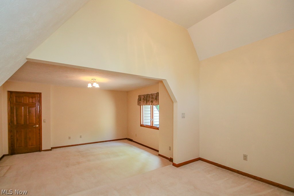 9323 Regency Woods Drive Kirtland OH 44094