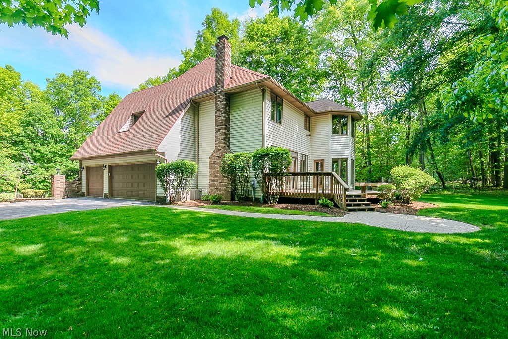 9323 Regency Woods Drive Kirtland OH 44094