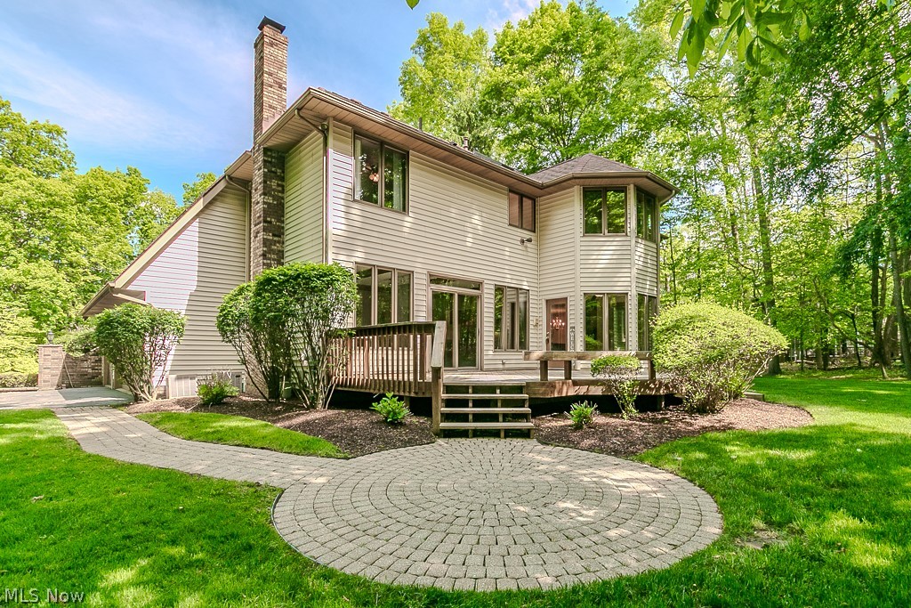 9323 Regency Woods Drive Kirtland OH 44094