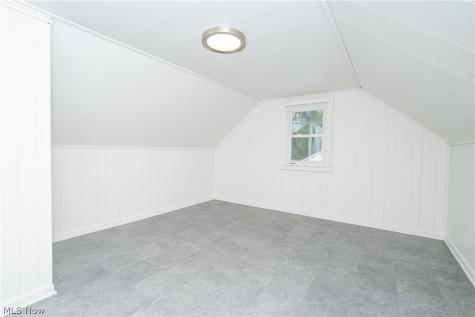 4020 Stratmore Avenue Youngstown OH 44511