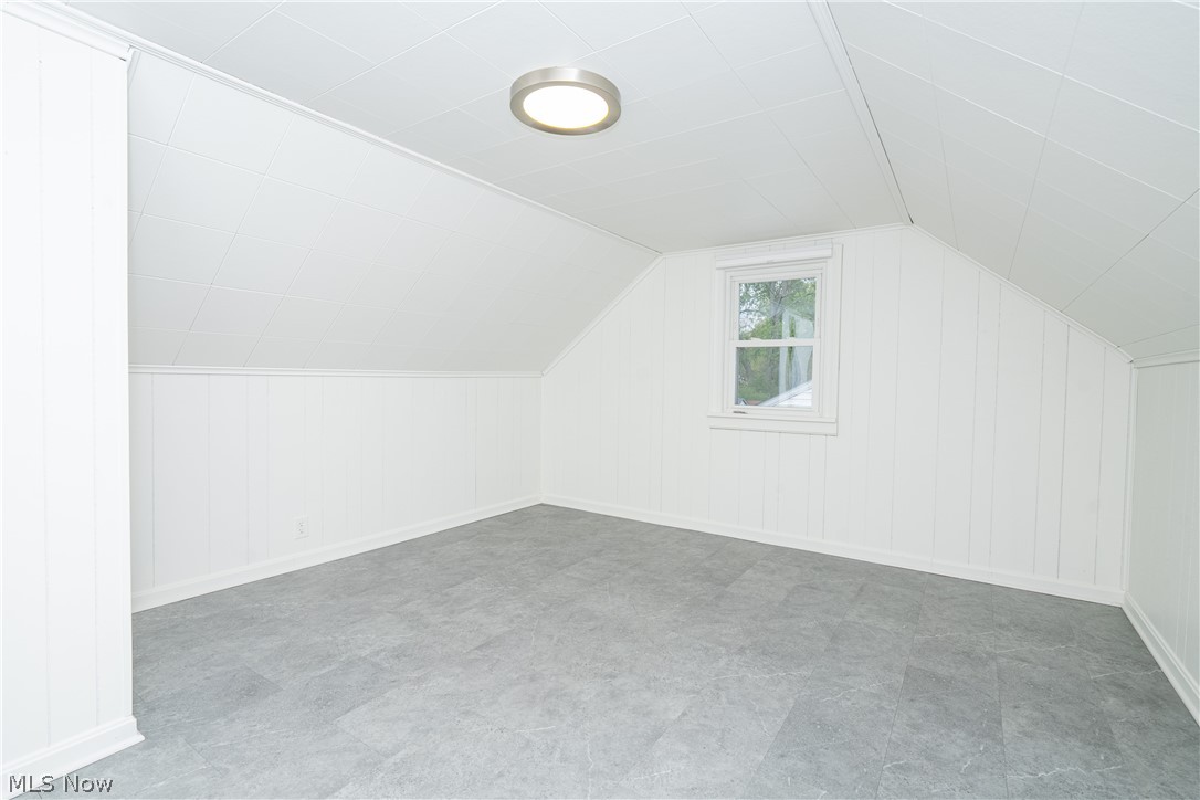 4020 Stratmore Avenue Youngstown OH 44511