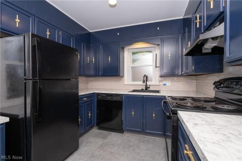 4020 Stratmore Avenue Youngstown OH 44511