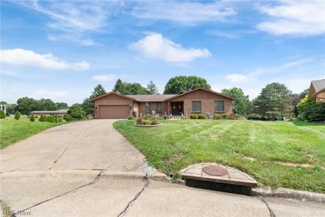 3741 Muirfield Drive Uniontown OH 44685