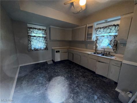 4302 E 131st Street Cleveland OH 44105