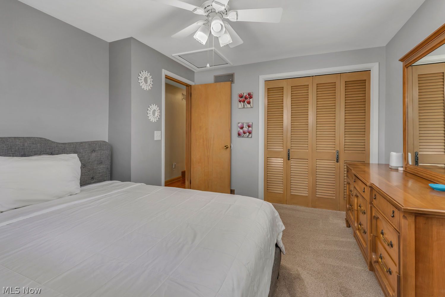 952 Krehl Avenue Girard OH 44420