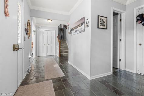1200 Briarview Avenue NW North Canton OH 44720