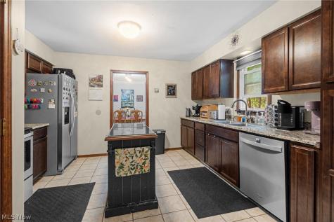 1200 Briarview Avenue NW North Canton OH 44720