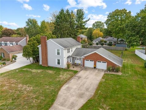 1200 Briarview Avenue NW North Canton OH 44720