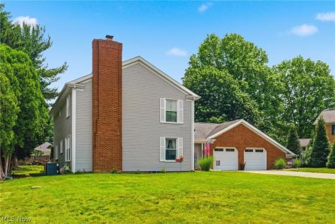 1200 Briarview Avenue NW North Canton OH 44720
