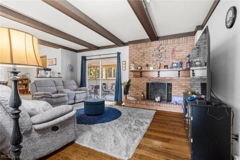 1200 Briarview Avenue NW North Canton OH 44720