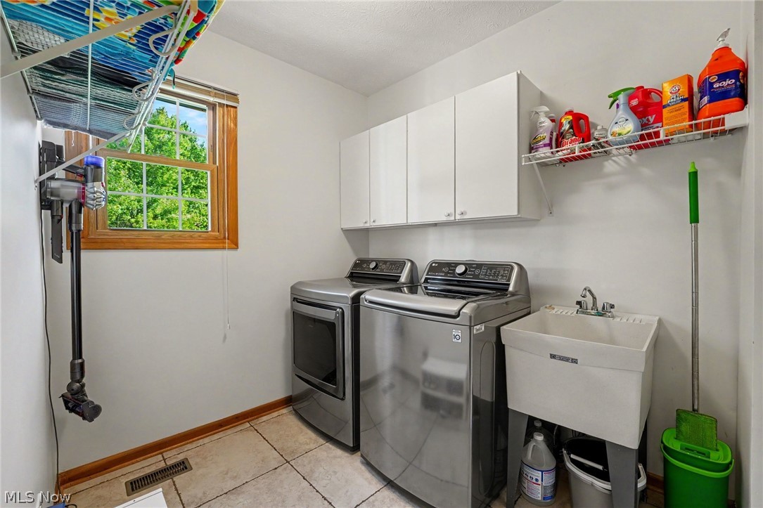 10273 Dayflower Drive Twinsburg OH 44087