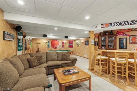 10273 Dayflower Drive Twinsburg OH 44087