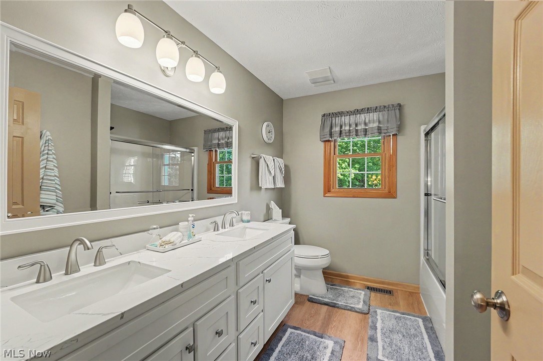 10273 Dayflower Drive Twinsburg OH 44087