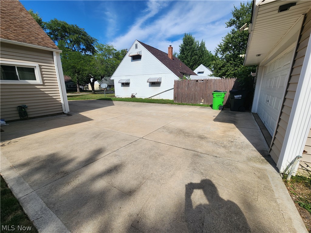 221 Wallace Drive Berea OH 44017