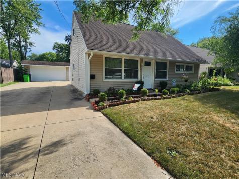 221 Wallace Drive Berea OH 44017