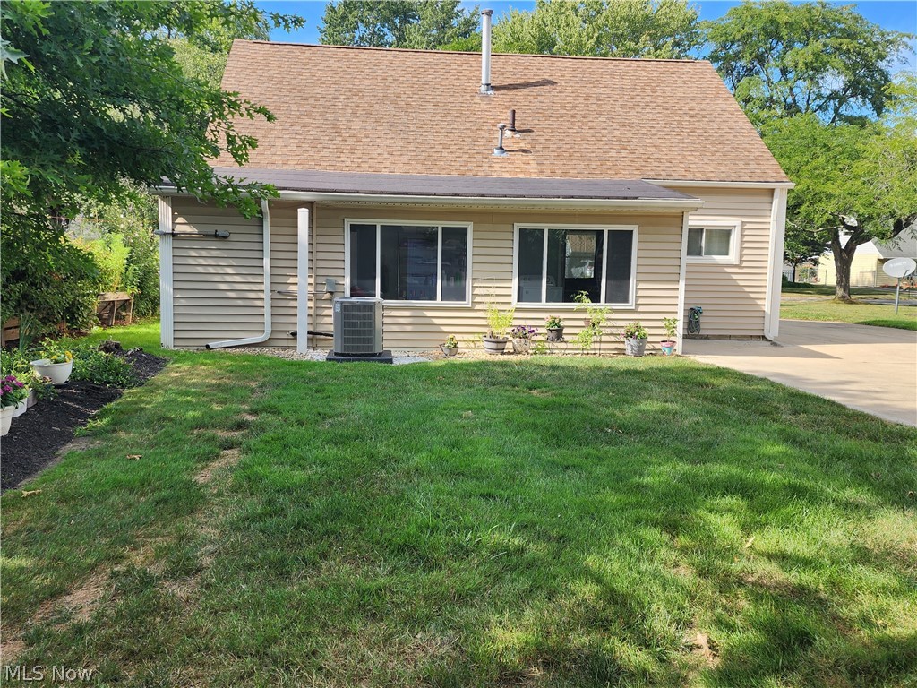 221 Wallace Drive Berea OH 44017