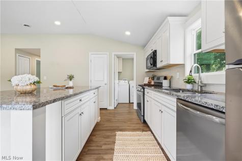 6483 Christene Boulevard Brook Park OH 44142