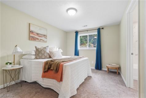 6483 Christene Boulevard Brook Park OH 44142