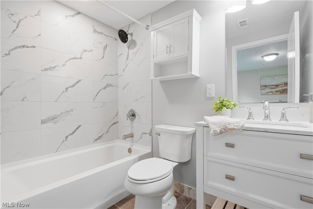 6483 Christene Boulevard Brook Park OH 44142
